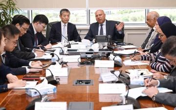 مصر والصين تبحثان التعاون المشترك وتعزيز الاستثمارات المستقبلية بالصناعة والنقل مصر والصين تبحثان التعاون المشترك وتعزيز الاستثمارات المستقبلية بالصناعة والنقل
