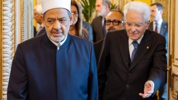 بسام راضي: اجتماع الرئيس الإيطالي مع شيخ الأزهر استغرق ساعة.. فيديو بسام راضي: اجتماع الرئيس الإيطالي مع شيخ الأزهر استغرق ساعة.. فيديو