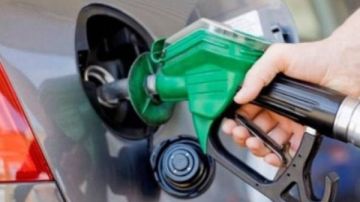 بعد شائعة زيادة أسعار البنزين والسولار.. الحبس سنة عقوبة نشر الأخبار الكاذبة