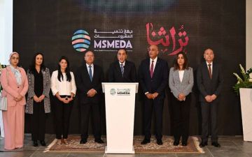 رئيس وزراء مصر: 15 من الحرفيين بمعرض تراثنا أصبحوا مصدرا للعملة الصعبة رئيس وزراء مصر: 15 من الحرفيين بمعرض تراثنا أصبحوا مصدرا للعملة الصعبة