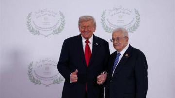 مصافحة شرم الشيخ.. صفحة جديدة بين ترامب وعباس بعد سنوات من القطيعة