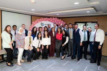 بنك قناة السويس ينظم يوما توعويا لموظفاته بالتعاون مع مستشفى السلام الدولي ومعرضا للحرف اليدوية لدعم محاربات بهية بنك قناة السويس ينظم يوما توعويا لموظفاته بالتعاون مع مستشفى السلام الدولي ومعرضا للحرف اليدوية لدعم محاربات بهية