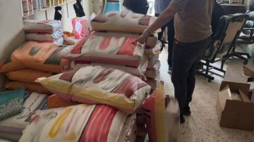 ضبط سلع غذائية وأعلاف وأدوية بيطرية مجهولة المصدر بفاقوس في الشرقية ضبط سلع غذائية وأعلاف وأدوية بيطرية مجهولة المصدر بفاقوس في الشرقية