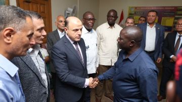 محافظ كفر الشيخ ووزراء زراعة أفارقة يتفقدون أصناف الأرز الحديثة بسخا