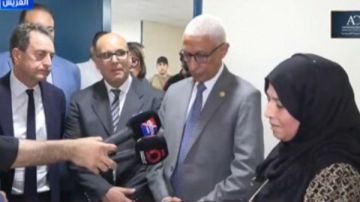 السفير الفرنسي بالقاهرة يزور مصابي غزة بالعريش ويشيد بشجاعة سيدة فلسطينية السفير الفرنسي بالقاهرة يزور مصابي غزة بالعريش ويشيد بشجاعة سيدة فلسطينية