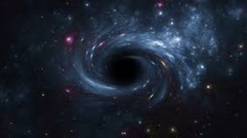 بعد قرن من الغموض.. حل لغز الطاقة الغامضة للثقوب السوداء ما القصة؟