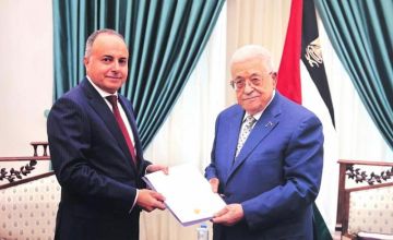 سفير مصر برام الله يسلم الرئيس الفلسطيني دعوة للمشاركة في حفل افتتاح المتحف المصري الكبير سفير مصر برام الله يسلم الرئيس الفلسطيني دعوة للمشاركة في حفل افتتاح المتحف المصري الكبير