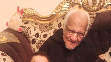 مشهد مؤثر.. وفاة معلم بالمعاش في بورسعيد أثناء الصلاة بالمسجد مشهد مؤثر.. وفاة معلم بالمعاش في بورسعيد أثناء الصلاة بالمسجد