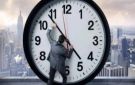  متنساش تغير ساعتك اليوم .. بدء تطبيق التوقيت الشتوي