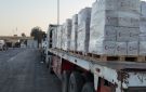 الهلال الأحمر يدفع بـ 240 ألف سلة غذائية عبر قافلة زاد العزة الـ 55 إلى غزة - eg