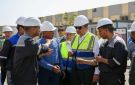 وزير قطاع الأعمال يتفقد التشغيل التجريبي لمصنع بلوكات الأنود الكربونية بالعين السخنة - eg