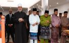 مفتي الجمهورية يؤدي صلاة الجمعة بمسجد القدوس في العاصمة الماليزية - eg