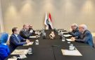 وزير البترول المصري يناقش مع إيني و توتال و شيفرون خطط التوسع باستكشاف الغاز - eg