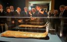 رئيس جمهورية إيطاليا يفتتح معرض كنوز الفراعنة في روما بحضور وزير السياحة والآثار - eg