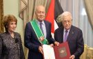 عباس يمنح أبو الغيط الوشاح الأكبر من وسام دولة فلسطين