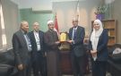رئيس منطقة الغربية الأزهرية يكرم عميد كلية القرآن الكريم بطنطا تقديرا لجهوده - eg