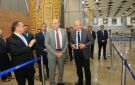 وزير الطيران: مطار القاهرة الدولي يتصدر القارة الإفريقية في حركة الشحن الجوي لعام 2024 محققا زيادة قدرها 17.9 مقارنة بعام 2023 - eg