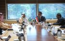 وزير الصحة يبحث مع نظيره السعودي تعزيز التعاون الصحي المشترك وتوطين الصناعات الدوائية - eg