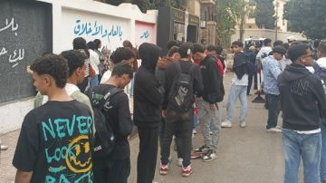 إقبال شبابي ملحوظ أمام لجنة مدرسة رشيد الابتدائية بمصر الجديدة