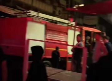 السيطرة على حريق محدود بشارع الحميدي نتيجة سوء الأحوال الجوية في بورسعيد السيطرة على حريق محدود بشارع الحميدي نتيجة سوء الأحوال الجوية في بورسعيد