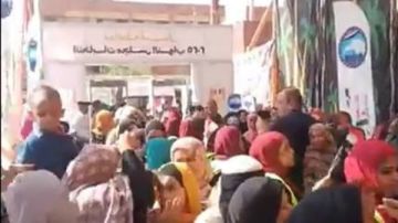 بهتافات تحيا مصر.. إقبال متزايد من الناخبين للمشاركة في انتخابات مجلس النواب بأسوان..شاهد