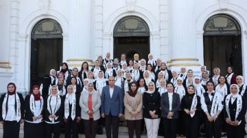 محافظ المنيا يهنئ الدفعة الرابعة من برنامج المرأة تقود خلال حفل ختام الدورة التدريبية