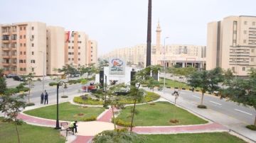 تسليم عقود وحدات سكن لكل المصريين بالإعلان الرابع عشر بحدائق أكتوبر