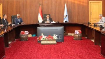 محافظ البحر الأحمر: لا تهاون في الانضباط الميداني ومتابعة المشروعات والخدمات محافظ البحر الأحمر: لا تهاون في الانضباط الميداني ومتابعة المشروعات والخدمات