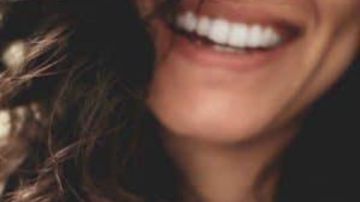 حشوة تتجدد ذاتيا .. مادة تعيد بناء الأسنان من الداخل وتفتح بابا لعصر الشفاء الذاتي