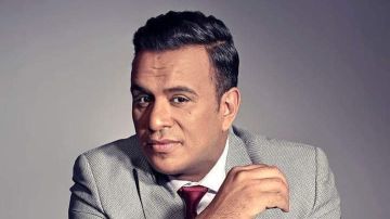 عروسة صيني .. محمود الليثي يكشف عن مفاجآت فنية بين السينما والدراما والموسيقى فيديو عروسة صيني .. محمود الليثي يكشف عن مفاجآت فنية بين السينما والدراما والموسيقى فيديو