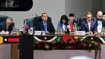 مدبولي يشارك في فعاليات الجلسة الافتتاحية لقمة مجموعة العشرين (G20) مدبولي يشارك في فعاليات الجلسة الافتتاحية لقمة مجموعة العشرين (G20)