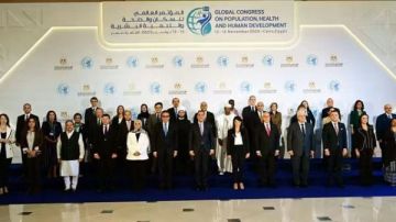 وزير الشباب يشارك في الجلسة الافتتاحية للمجموعة الوزارية للتنمية البشرية وزير الشباب يشارك في الجلسة الافتتاحية للمجموعة الوزارية للتنمية البشرية