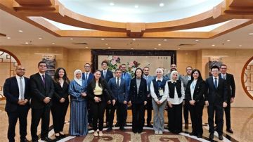 17 مسئول حكومي مصري يزور بكين لتبادل الخبرات في مجال التنمية الاقتصادية 17 مسئول حكومي مصري يزور بكين لتبادل الخبرات في مجال التنمية الاقتصادية