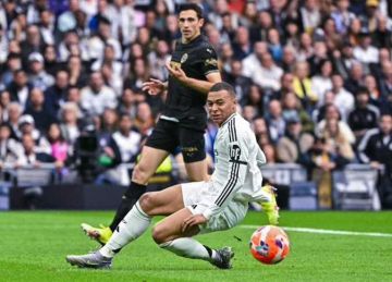 القنوات الناقلة لمباراة ريال مدريد ضد فالنسيا في الدوري الإسباني.. والموعد