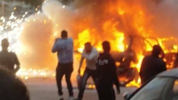 بدون إصابات.. تفحم سيارة أثناء صيانتها في حدائق القبة بالقاهرة