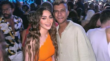 بعد إعلان طلاقهما.. صور جمعت بين عصام صاصا وزوجته