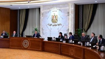 رئيس الوزراء يتابع مستجدات تطبيق وتنفيذ اتفاقيات التجارة الحرة التي تم توقيعها رئيس الوزراء يتابع مستجدات تطبيق وتنفيذ اتفاقيات التجارة الحرة التي تم توقيعها