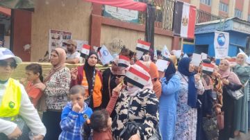 طوابير وزحام.. توافد الناخبين علي لجان الاقتراع بالإسكندرية (بالصور)