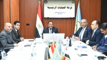 محافظ مطروح يتابع من مركز السيطرة وانتظام العملية الانتخابية