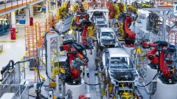 نائب الشيوخ: صناعة السيارات نقطة تحول للاقتصاد المصري وجذب الاستثمارات