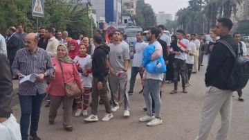 استمرار توافد المواطنين بمحافظة الجيزة للإدلاء بأصواتهم في انتخابات النواب استمرار توافد المواطنين بمحافظة الجيزة للإدلاء بأصواتهم في انتخابات النواب