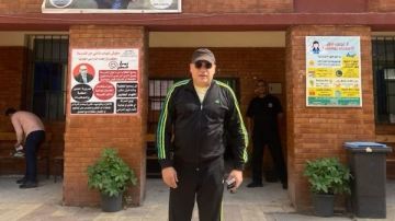 تامر عبد المنعم يدلي بصوته في انتخابات مجلس النواب