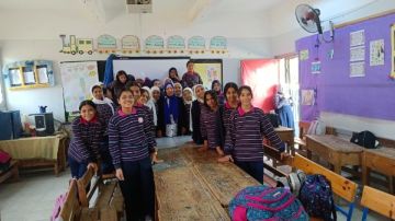 جامعة قناة السويس تنظم برنامجا تدريبيا حول ترشيد الاستهلاك بمدرسة بنات