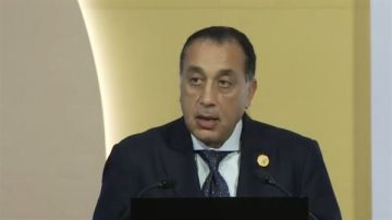 رئيس الوزراء: مسار التنمية بمصر يستند إلى فلسفة واضحة تتمحور حول الإنسان رئيس الوزراء: مسار التنمية بمصر يستند إلى فلسفة واضحة تتمحور حول الإنسان