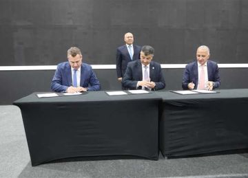 لمدة 15 عاما.. توقيع عقد تشغيل وإدارة القطار الكهربائي السريع بين الأنفاق ودويتشه بان والسويدي 