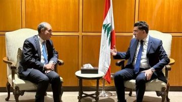 وزير الخارجية يؤكد دعم مصر المطلق للبنان الشقيق على مختلف الأصعدة وزير الخارجية يؤكد دعم مصر المطلق للبنان الشقيق على مختلف الأصعدة