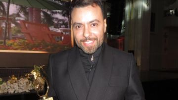 يهدي نجاحه للجمهور.. مدين يحصد تكريما كأفضل ملحن