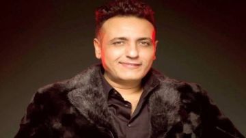 أحببته بعمق.. منشور مؤثر لـ ابنة محمد رحيم في ذكرى وفاته الأولى أحببته بعمق.. منشور مؤثر لـ ابنة محمد رحيم في ذكرى وفاته الأولى