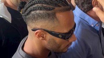 في جنازة والده.. سر ظهور محمد رمضان بلوك جديد في جنازة والده.. سر ظهور محمد رمضان بلوك جديد