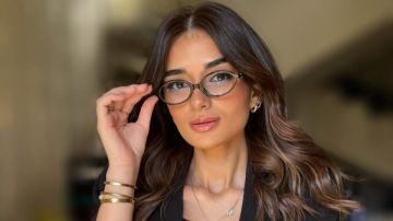 ملك أحمد زاهر تخطف الأنظار بإطلالة كلاسيكية